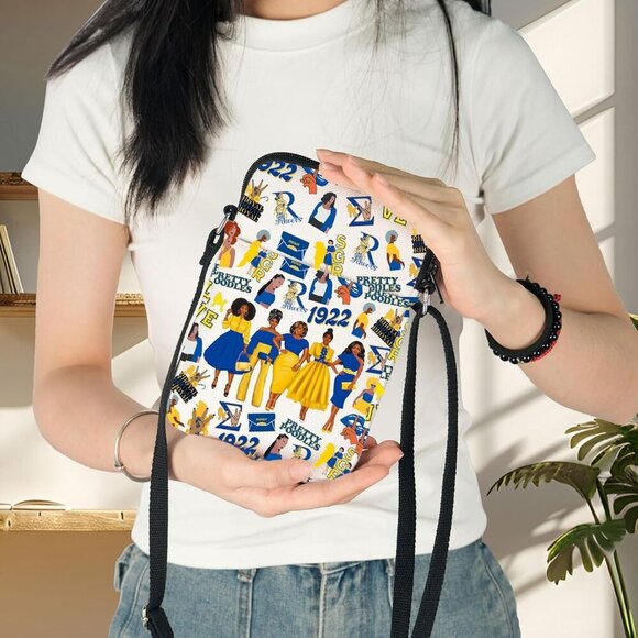 Fashionable Graduation Sorority Crossbody Bag – Spacious & Durable with Pockets - Picture 7 of 7